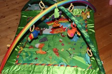 Spielteppich Baby /Spielbogen /Erlebnisdecke ,Top