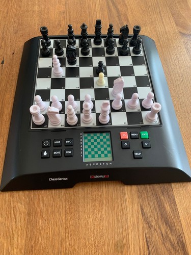 Millennium chessgenius - millennium,