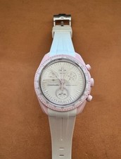 Swatch x Omega Moonswatch Mission to Venus. Mit extra Armband