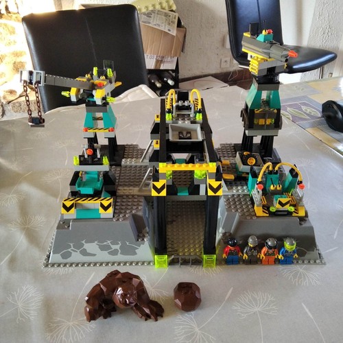 Lego 4990 the rock - lego,