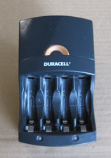 Akku Ladestation Ladegerät DURACELL für NiMH Akkus Typ AA-Migon und AAA-Mikro