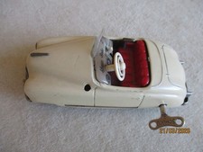 Schuco Radio 4012  Creme Beige