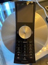 BeoCom 5 Schnurlostelefon mit Ladestation von B&O (BANG & OLUFSEN)