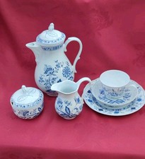 21 teiliges Kaffeeservice  Ingres Weiss, Form Marienbad Porzellan, Zwiebelmuster