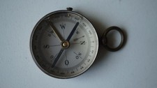 kleiner Taschenkompass, Bussole, Durchmesser ca. 3,6 cm mit Feststeller Messing