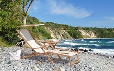 Holz-Liegestuhl Natur mit viel