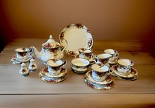 Royal Albert English Bone