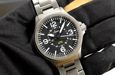 SINN 856 UTC 40 mm GMT 856.010