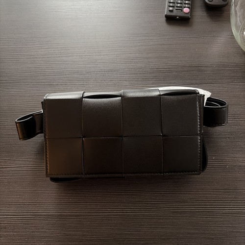 Bottega veneta cassette - bottega,