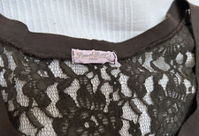 Braunes,  Spitzenhängerchen, Pullunder, ärmellos Gr. XL von Piment Rouge