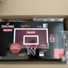 SUPREME®/SPALDING® Mini