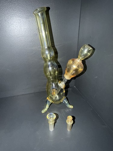 Golden republic bong - republic, of