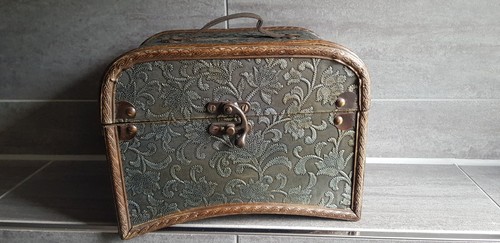 Alte holzkiste schatulle - alte,