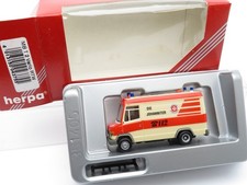 345HO /32 - Herpa H0 043755 - Mercedes T 2 Vario RTW Die Johanniter - top in OVP