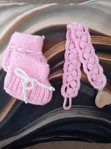 Handgestricktes baby set rosa - handgestricktes, baby-set: