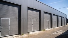Isolierte maxi garage - isolierte, maxi-garage