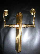 Messing Drückergarnitur für Zimmertüre der Firma MEISTER,  massiv und schwer