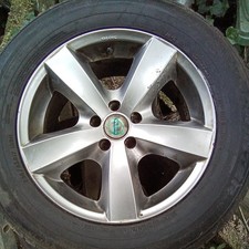 Volvo XC90 & V70 bereits montiert Dezent Alufelgen 7,5 x 17 Zoll