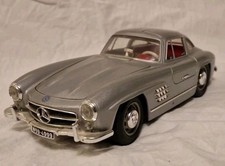 Bburago Burago Mercedes Benz 300 SL 1954 1:18 Modellauto