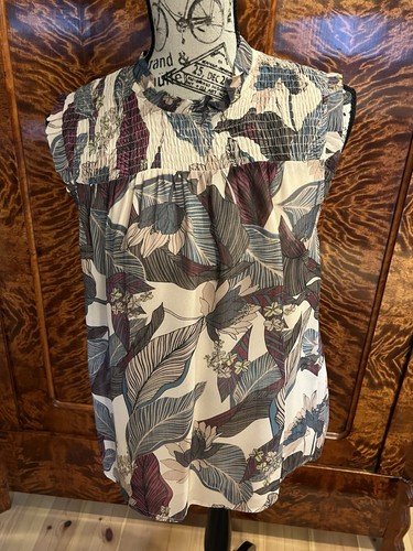 More bluse - more,