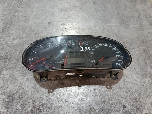 Audi benzin tacho - 8l,