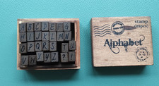 Bastelzubehör Stempel ABC Alphabet in praktischer Holzkiste 28 Stück