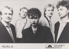 Nuala Band Foto Original
