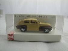 BUSCH 1:87 43909 Volvo 544 Limousine der legendäre Buckelvolvo Beige / Braun