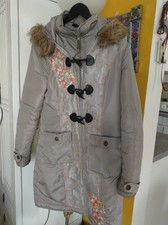 Schöner Damen Wintermantel