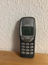 Nokia 8210 defekt Display gerissen Rückseite fehlt Bastler Ersatzteile ungeprüft