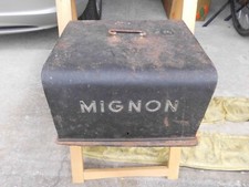 Mignon AEG Zeiger Schreibmaschine als Dekoration