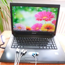 Samsung R519 AURA Multimedia 15 Zoll l Windows 10 PRO l 240GB SSD l AKKU NEU