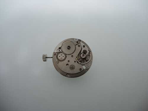Uhrwerk tissot 2451 - uhrwerk, signiert