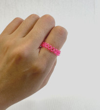 Minimalistischer Perlenring