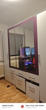 GROSSER KLEIDERSCHRANK 