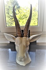 SPRINGBOCK Figur aus Porzellan