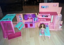 Barbie Dream Camper  Anhänger Wohnwagen mit Barbie