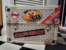 Kitzel Mich Ernie K.M.X