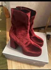 Roter Tamaris Ankle Boot mit