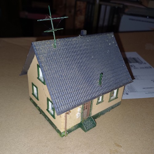 Spur haus - spur, --