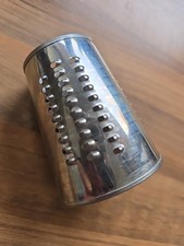 Tupperware Raspeleinsatz / Raspelreibe für Mahl-Chef D126 Käsereibe Ersatzteil