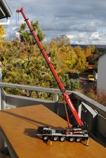 Modellkran der Firma Demag AC 250/5, Maßstab 1:50, mit Originalverpackung