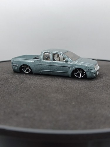 Hot wheels nissan titan jdm - titan,