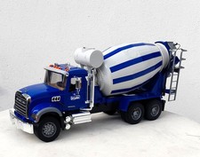 BRUDER 02814 MACK GRANITE BETONMISCHER LKW