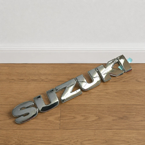Suzuki chrom emblem - suzuki,
