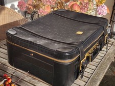 Schwarzer MCM Koffer Luxus