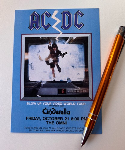 Postcard concert - 24, ac/dc