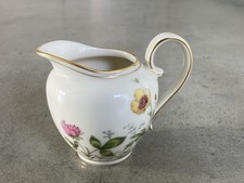 Milchkännchen, Wiesengrund