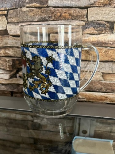 Bierkrug mit bayerischem - bierkrug,