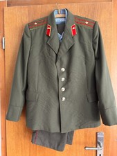 Sowjetische  Militär Uniform Soldat der UdSSR  Gebraucht, mit  Mütze